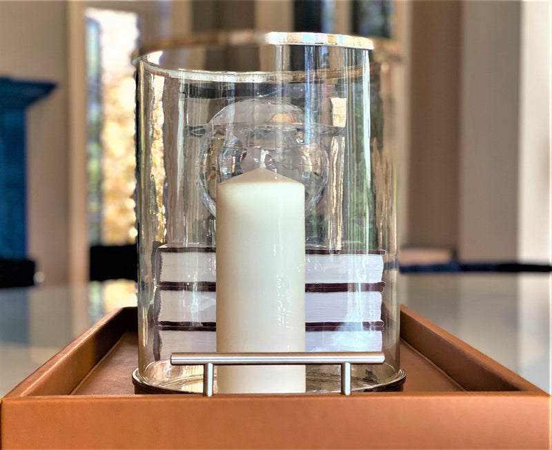 Elevate Your Entertaining Experience

Inspired by the iconic designs of Porsche, the Pierre Porsche-Inspired Carmel Leather Hotel Tray embodies the perfect blend of style and serenity. 